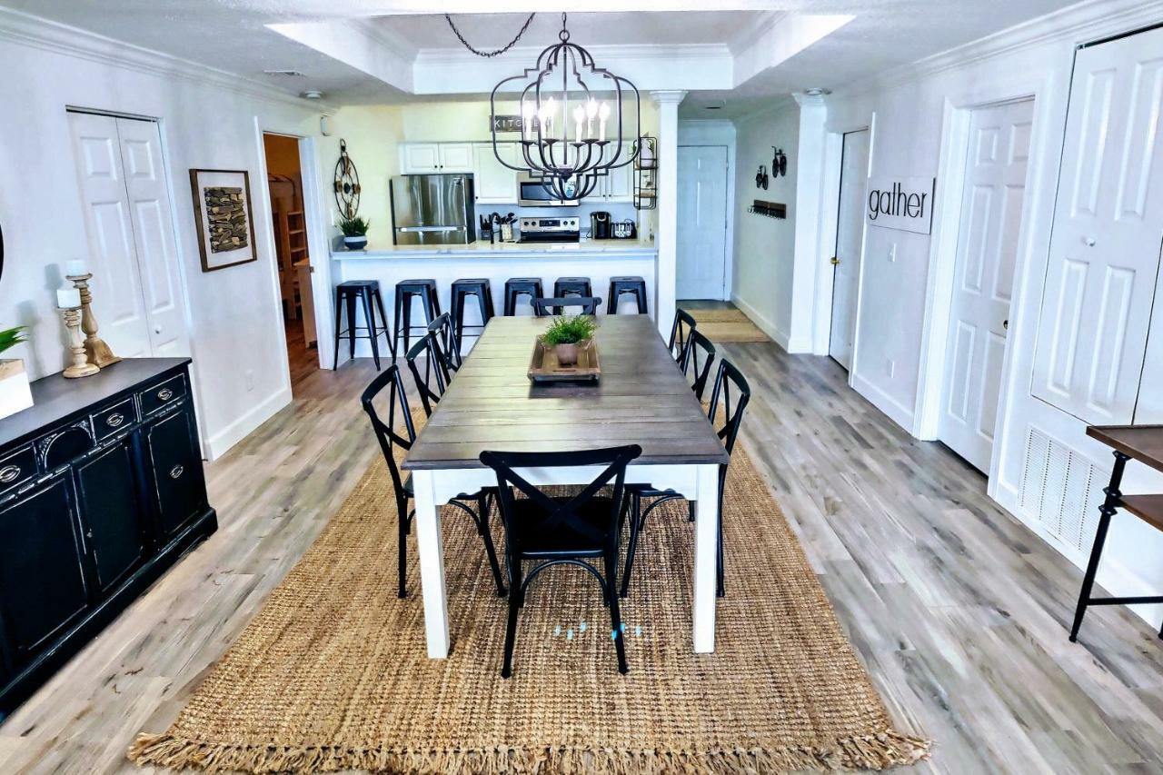 Barefoot Bliss - Beachfront Condo - Sleeps 12 Панама Сити Бийч Екстериор снимка
