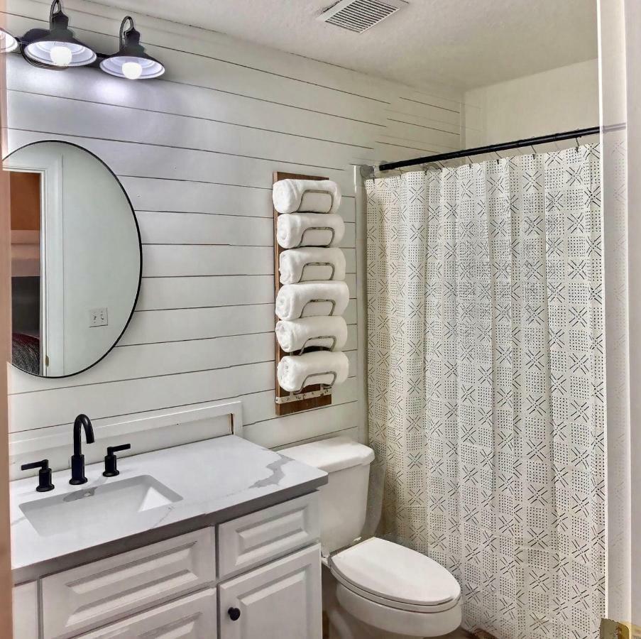 Barefoot Bliss - Beachfront Condo - Sleeps 12 Панама Сити Бийч Екстериор снимка