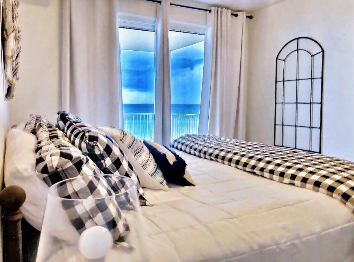 Barefoot Bliss - Beachfront Condo - Sleeps 12 Панама Сити Бийч Екстериор снимка
